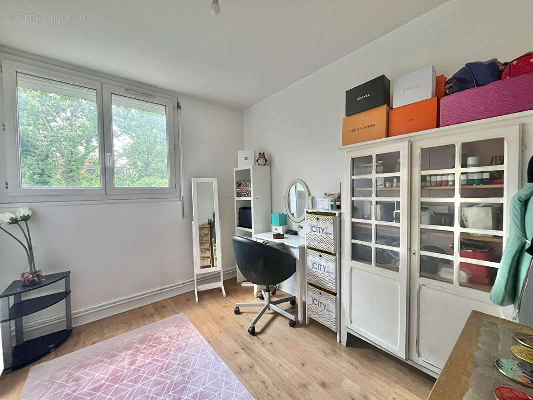 Appartement à FONTENAY-SOUS-BOIS