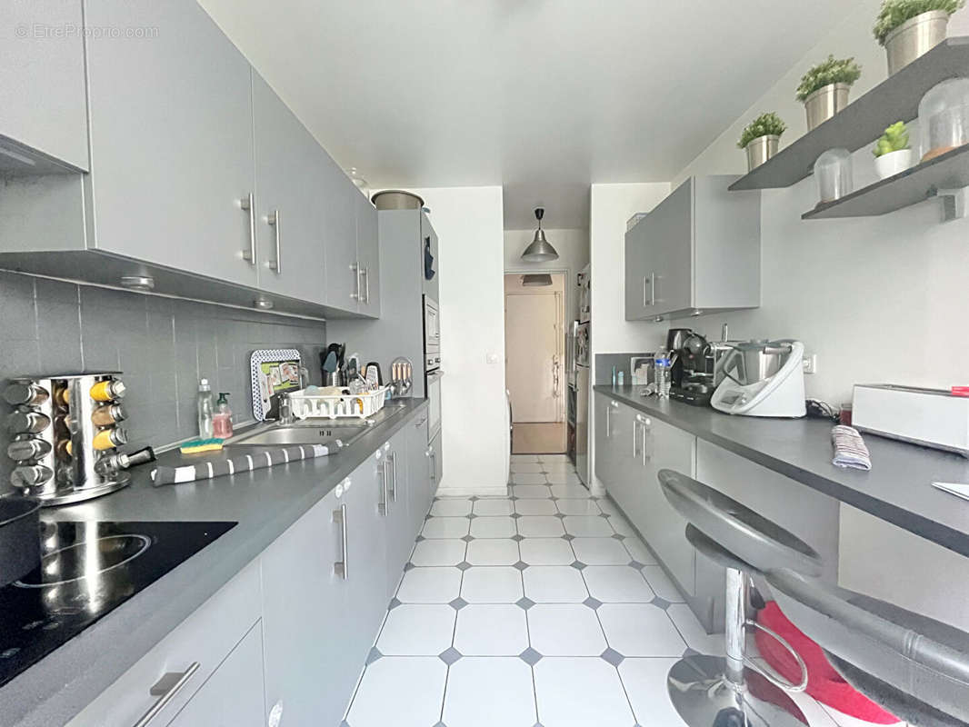 Appartement à FONTENAY-SOUS-BOIS