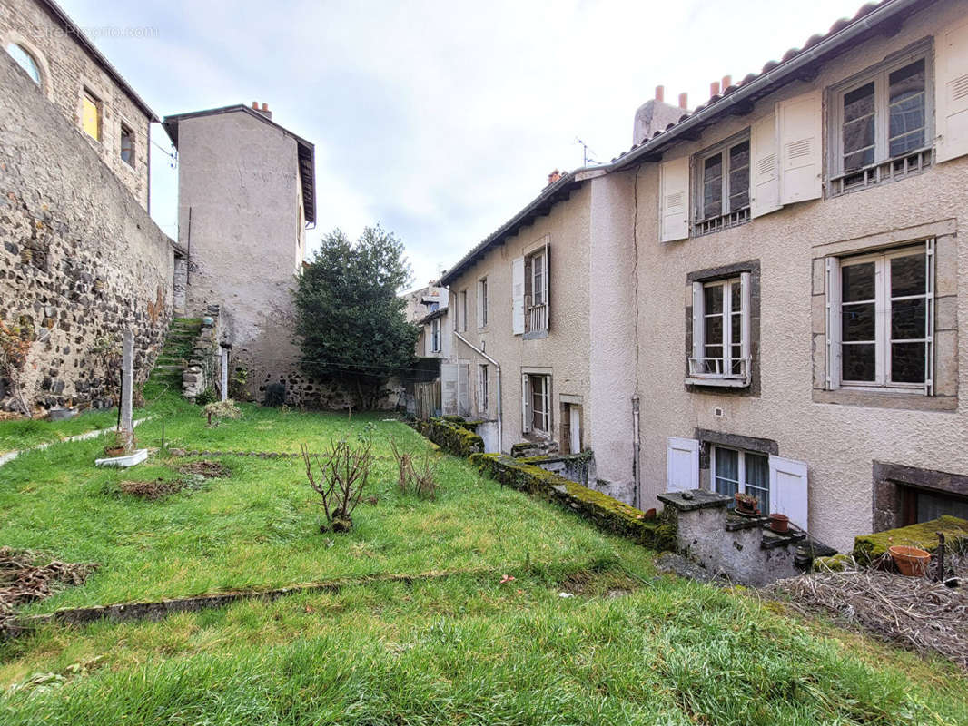 Appartement à LE PUY-EN-VELAY