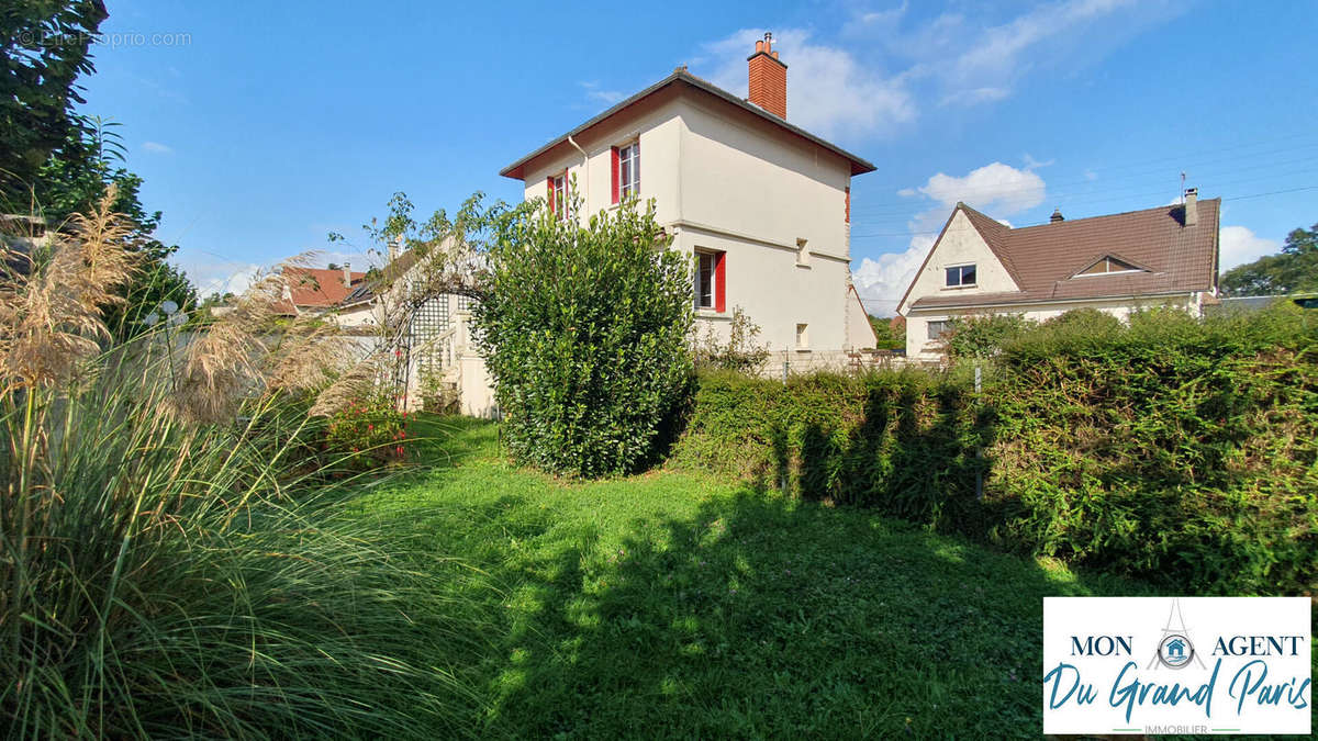 Maison à SACLAY