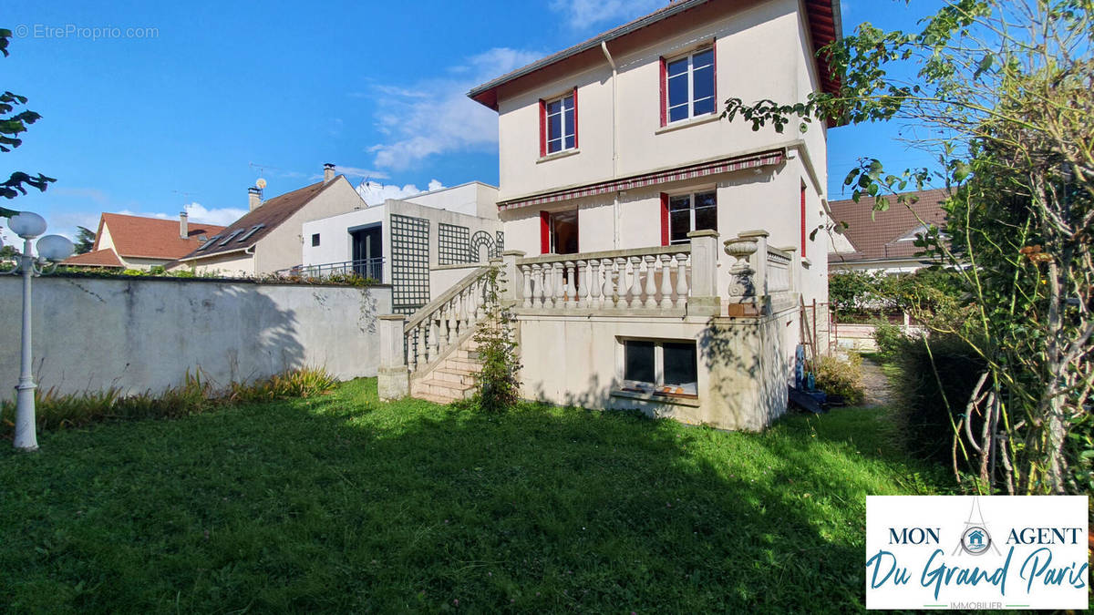 Maison à SACLAY