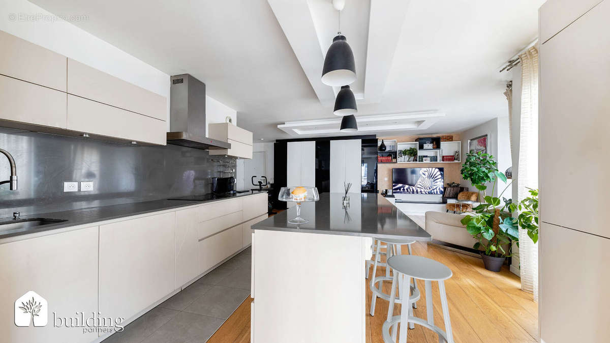 Appartement à LEVALLOIS-PERRET