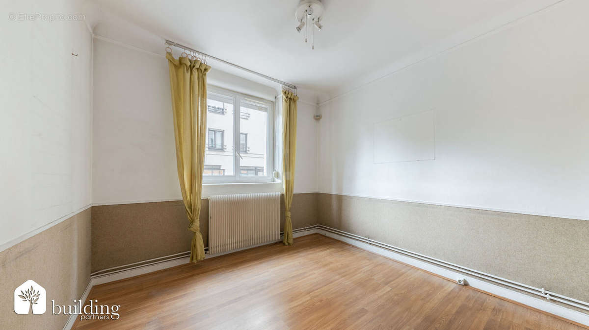 Appartement à LEVALLOIS-PERRET