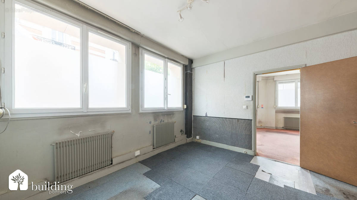 Appartement à LEVALLOIS-PERRET