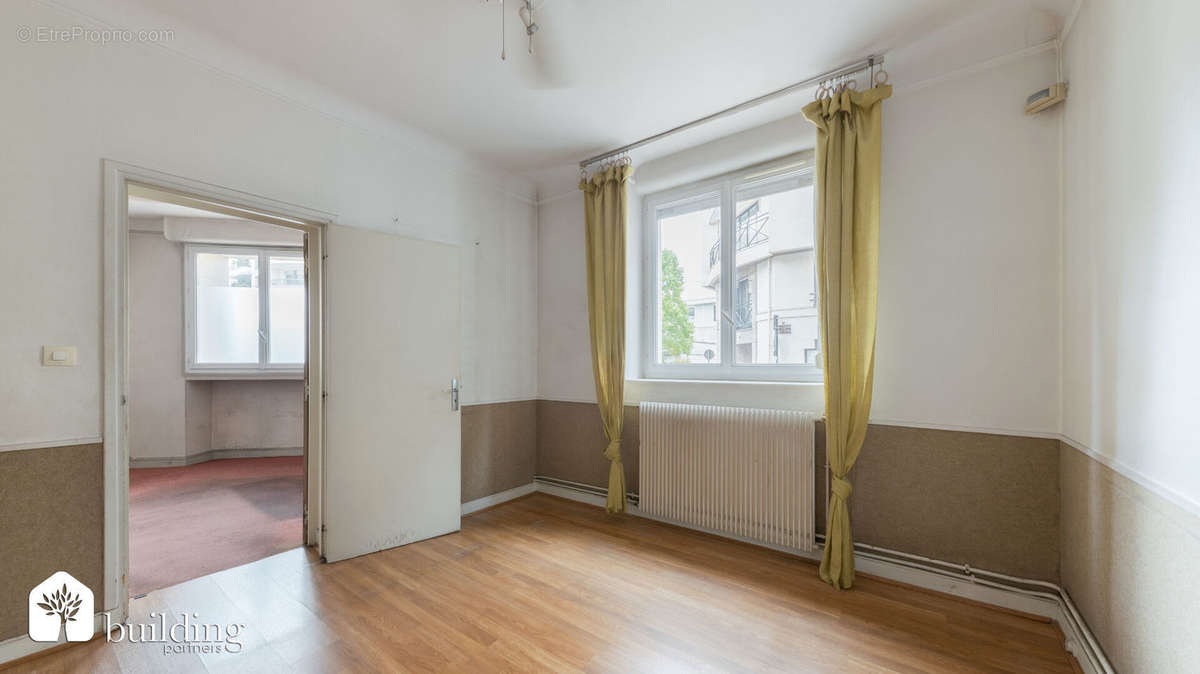 Appartement à LEVALLOIS-PERRET