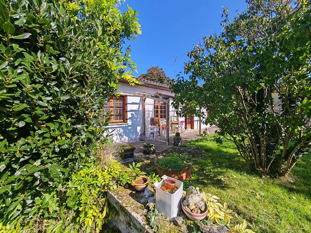 Maison à COGNAC