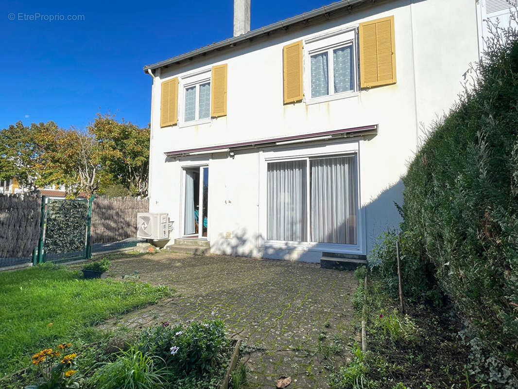 Maison à POITIERS