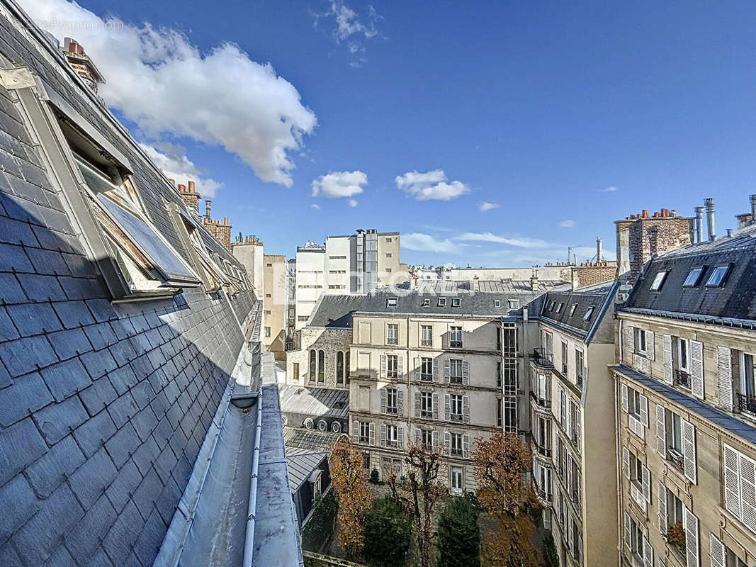 Appartement à PARIS-8E