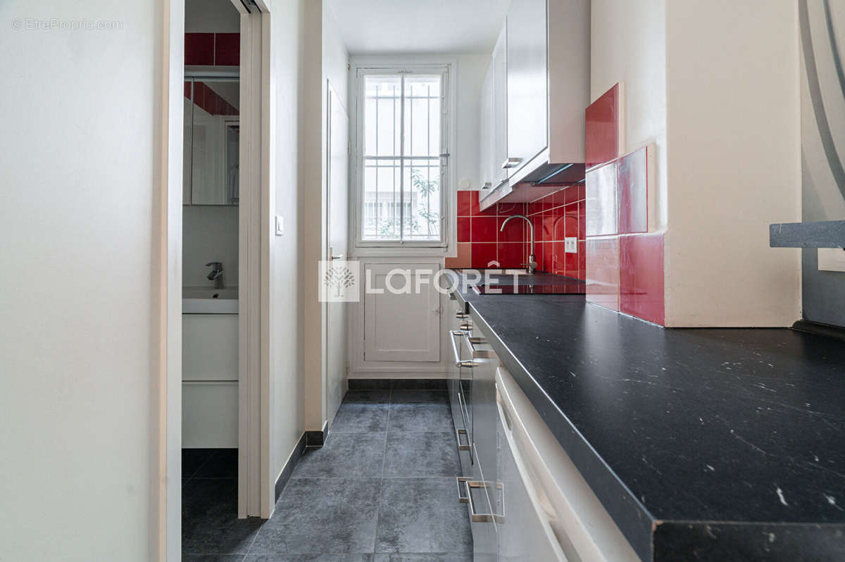 Appartement à PARIS-17E