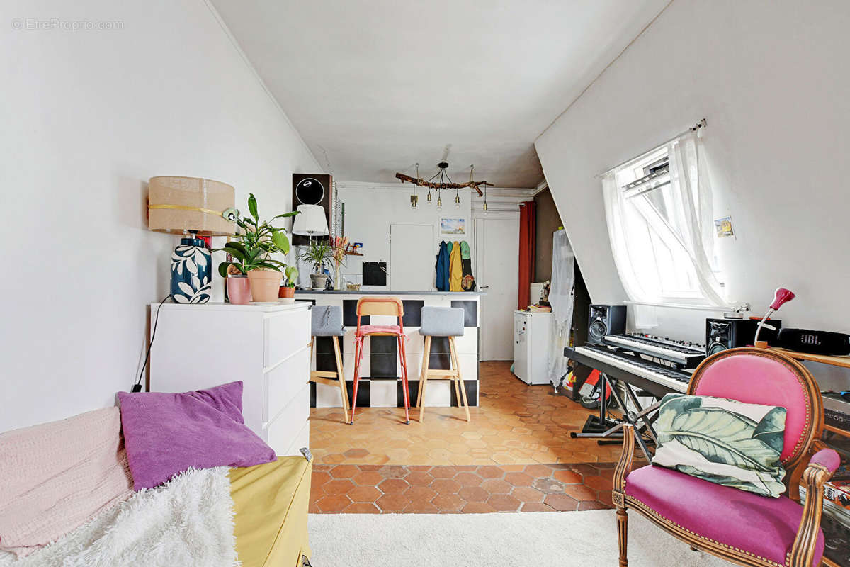 Appartement à PARIS-10E