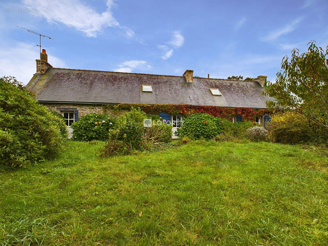 Maison à PLOZEVET