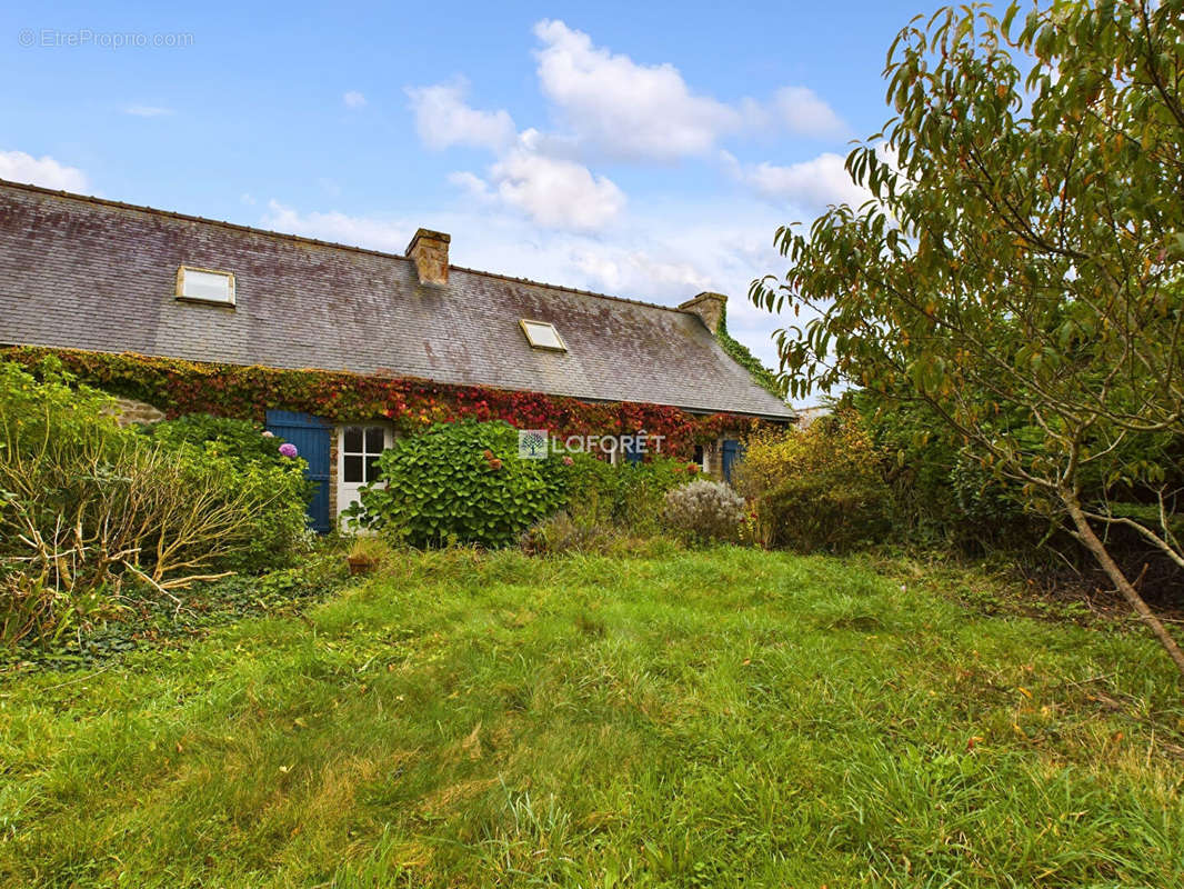 Maison à PLOZEVET