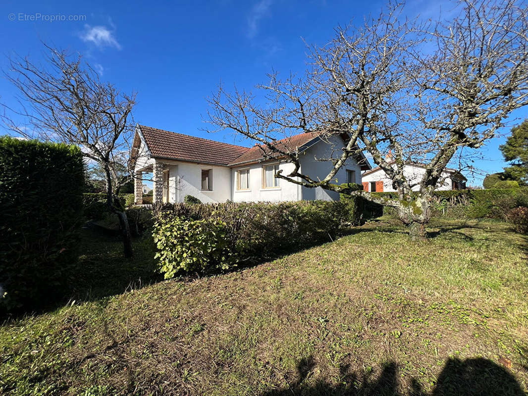 Maison à LONGVIC