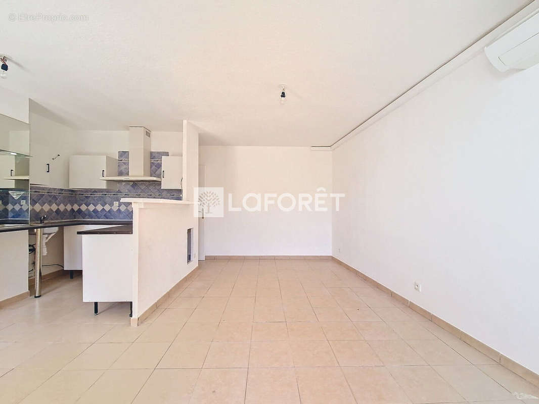 Appartement à MARSEILLE-8E