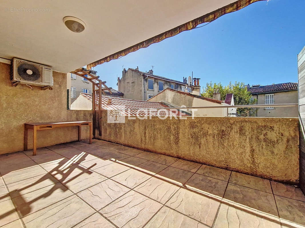 Appartement à MARSEILLE-8E