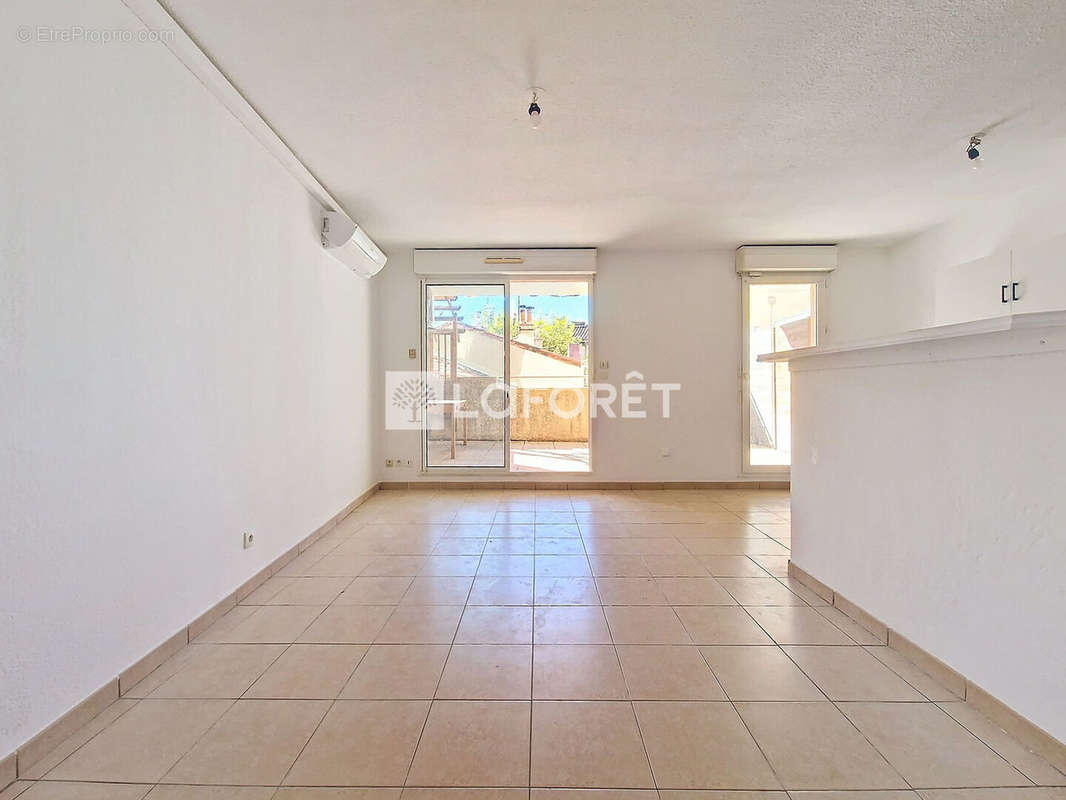 Appartement à MARSEILLE-8E