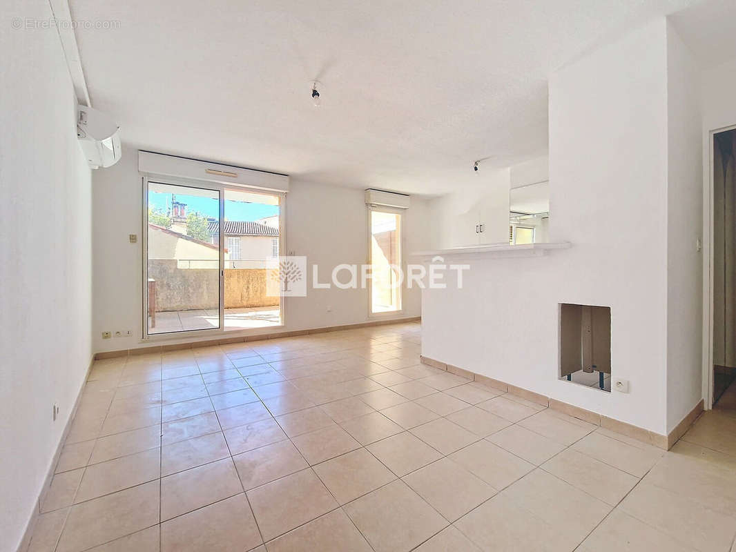 Appartement à MARSEILLE-8E