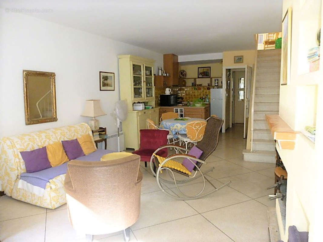 Appartement à HYERES