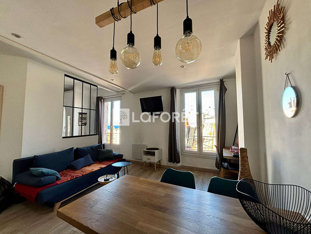 Appartement à MARSEILLE-2E