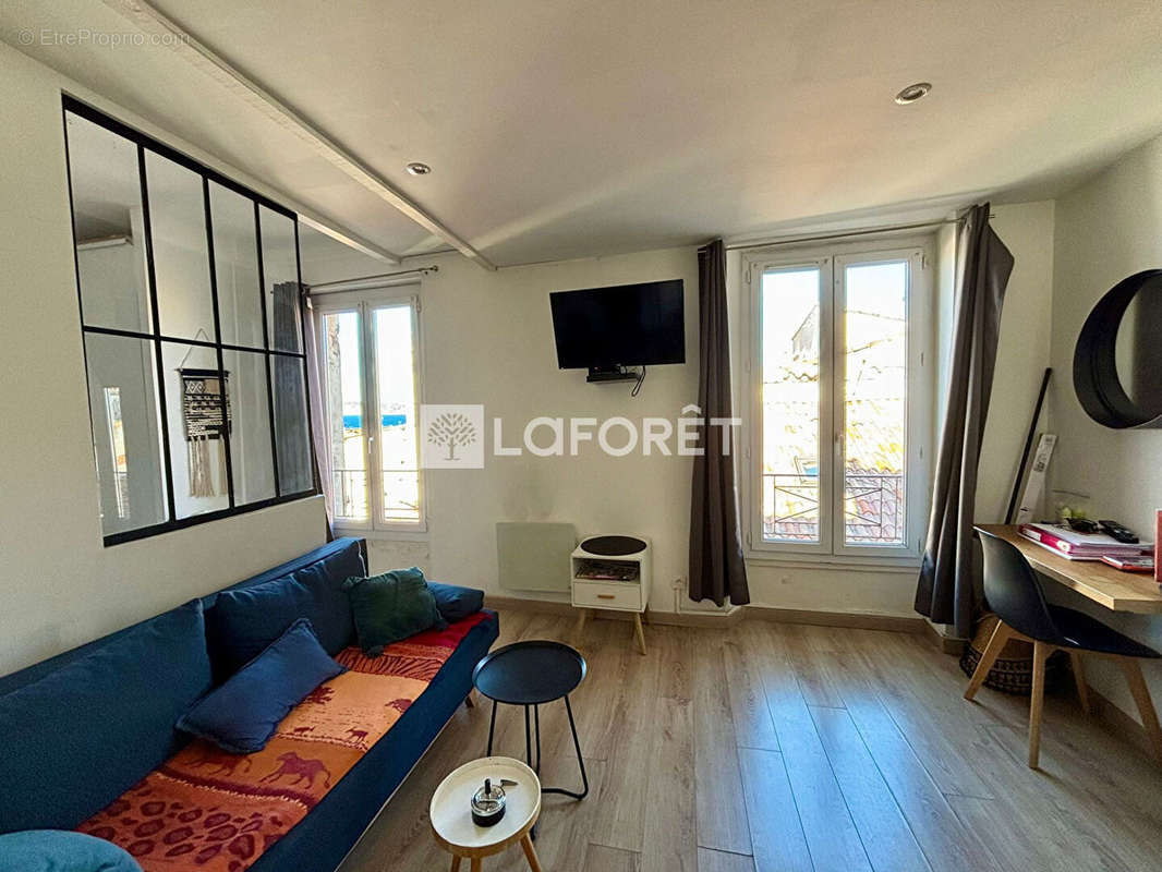 Appartement à MARSEILLE-2E