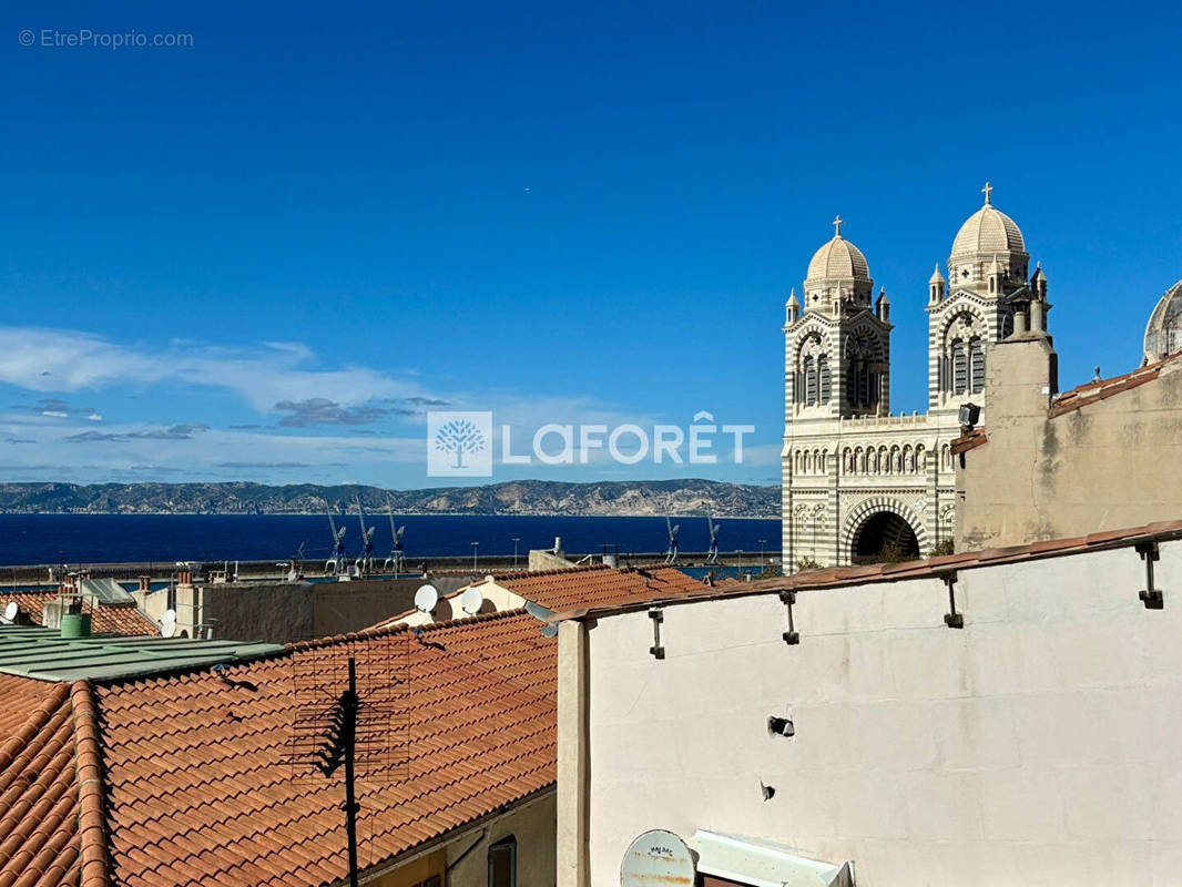 Appartement à MARSEILLE-2E