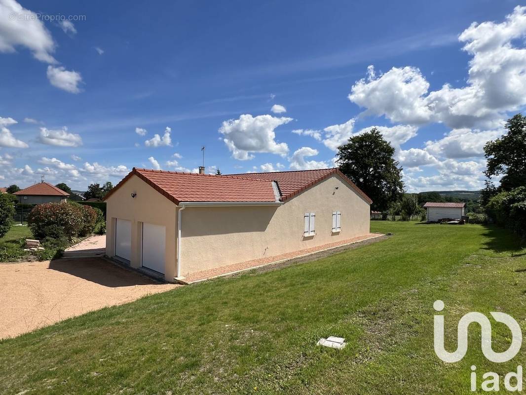 Photo 1 - Maison à CREUZIER-LE-NEUF