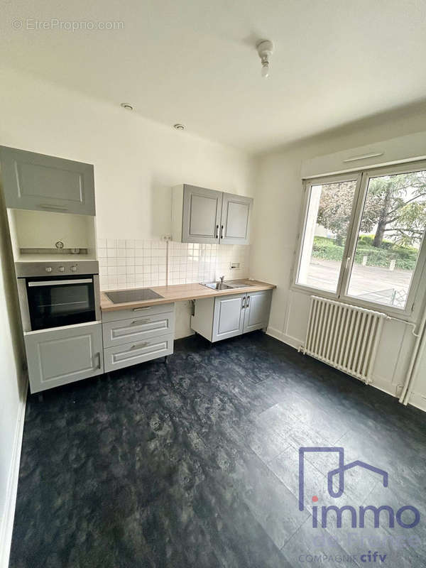 Appartement à SAINT-ETIENNE