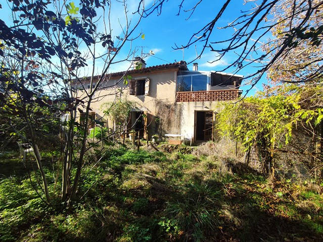 Maison à MONCLAR-DE-QUERCY