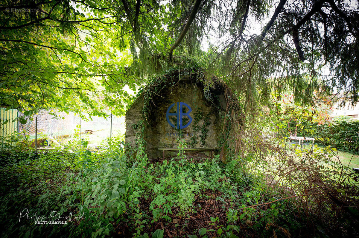 Maison à VIRIEU-LE-GRAND