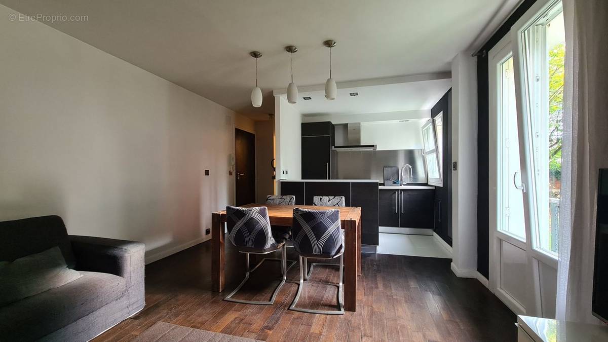 Appartement à LE PERREUX-SUR-MARNE