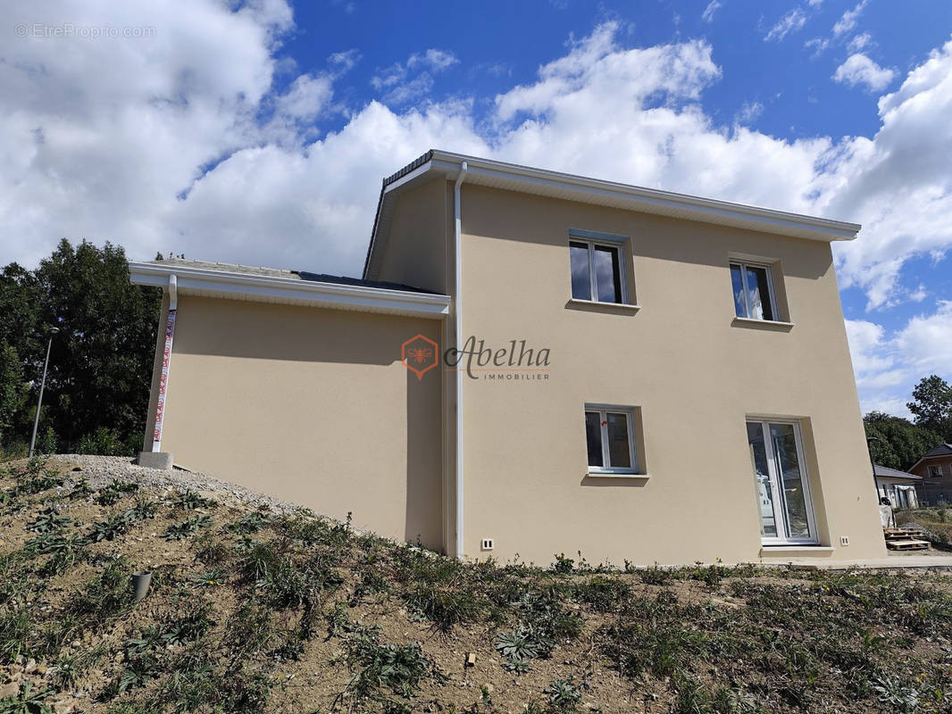 Maison à SAINT-BONNET-EN-CHAMPSAUR