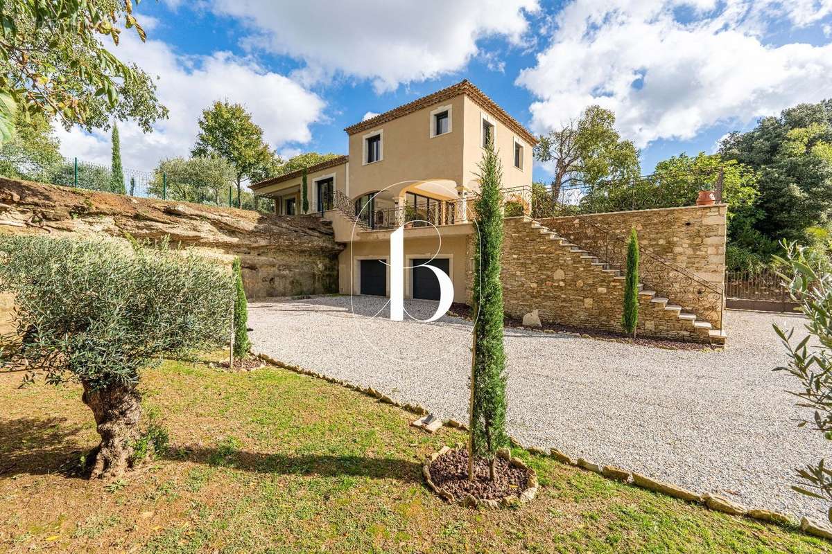 Maison à UZES