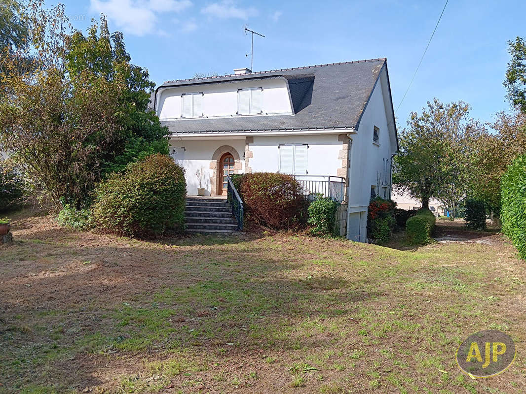 Maison à GUEMENE-PENFAO