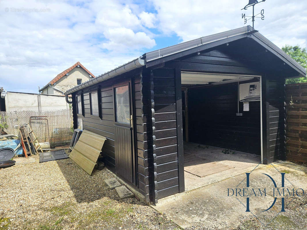 Garage  - Maison à GASNY