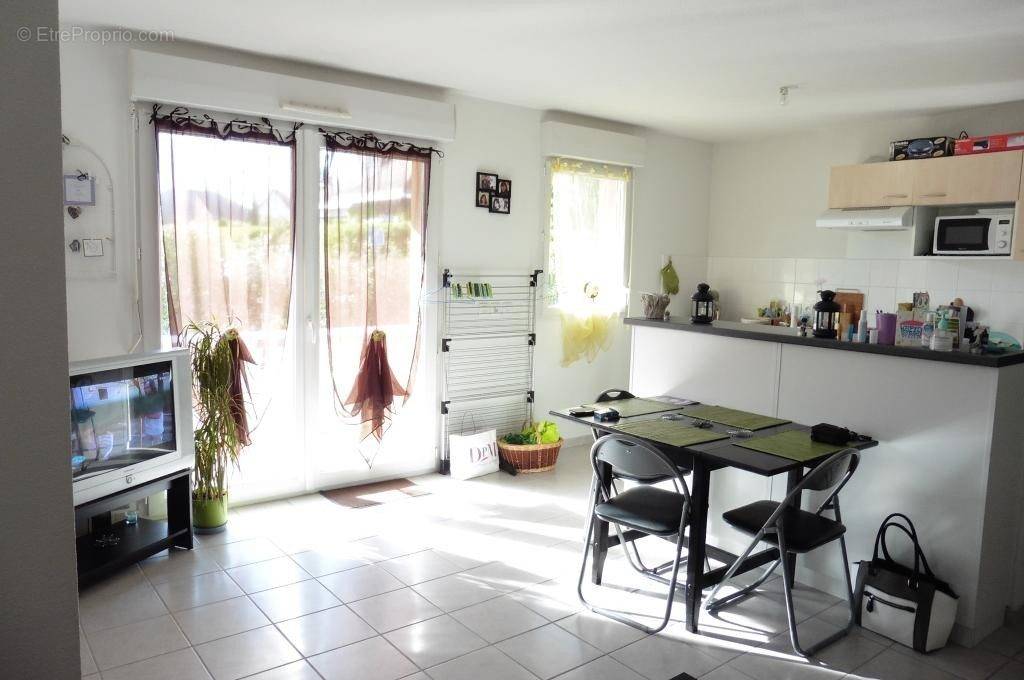 Appartement à LA CHAUSSEE-SAINT-VICTOR