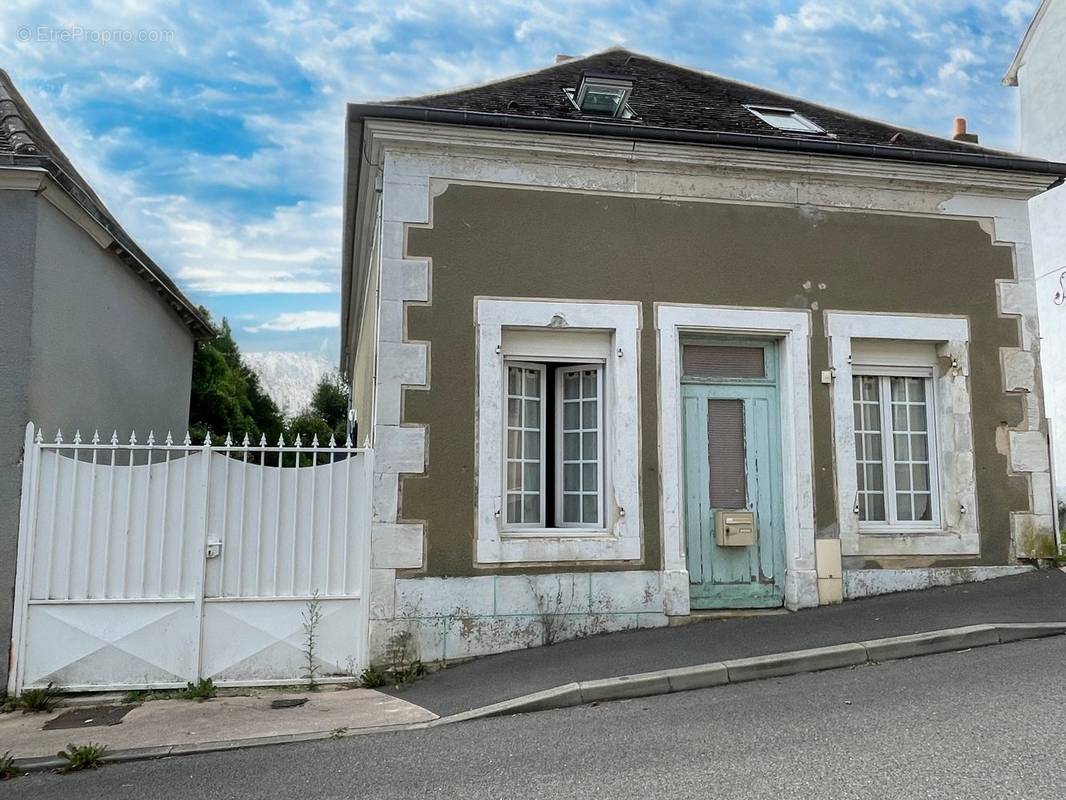 Façade - Maison à NOGENT-LE-BERNARD