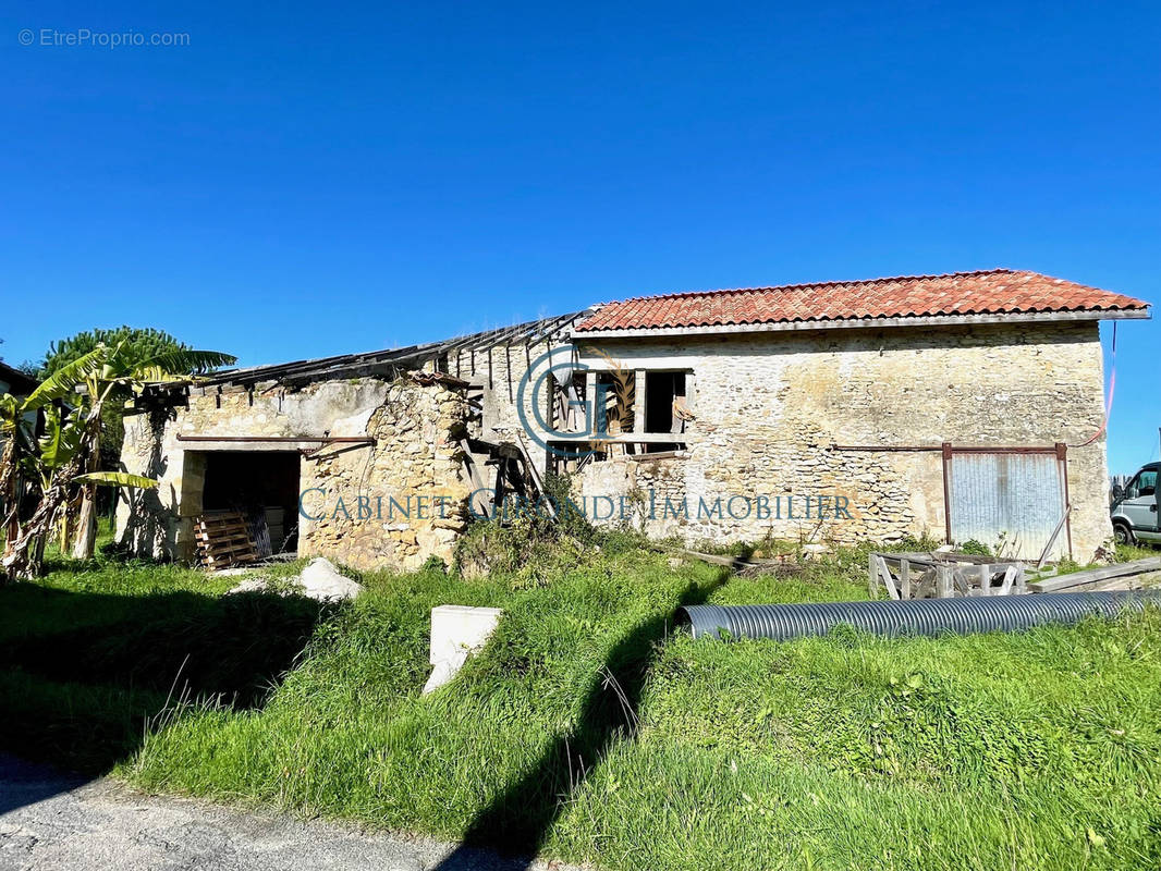 Maison à COIMERES