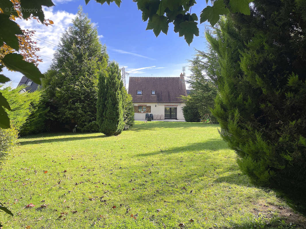 Maison à SAINT-QUENTIN