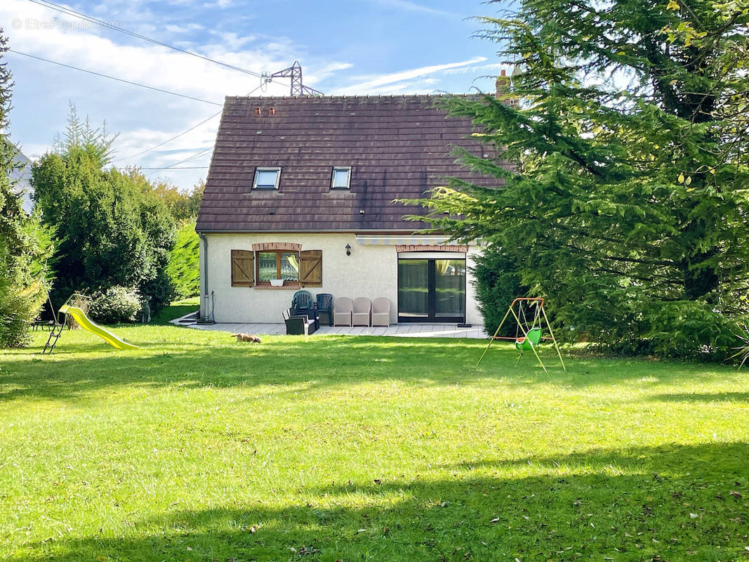 Maison à SAINT-QUENTIN