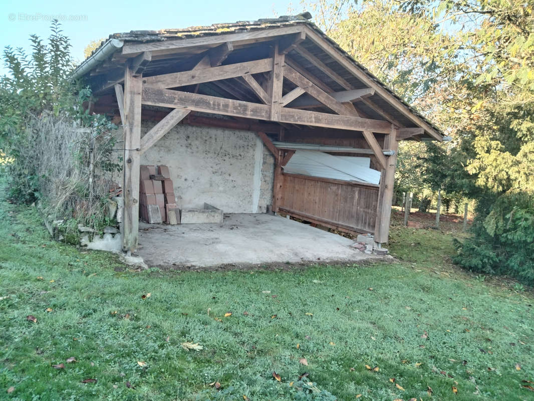 Maison à SAINT-MARTIAL-D&#039;ARTENSET