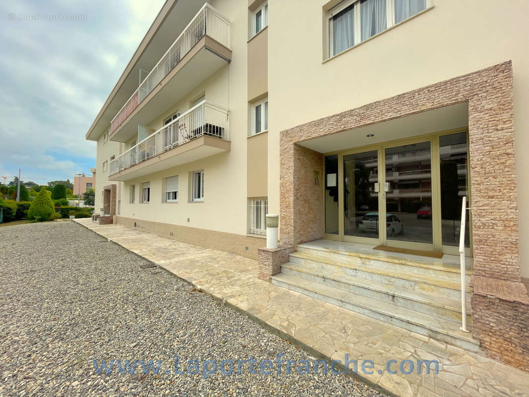 Appartement à CAGNES-SUR-MER