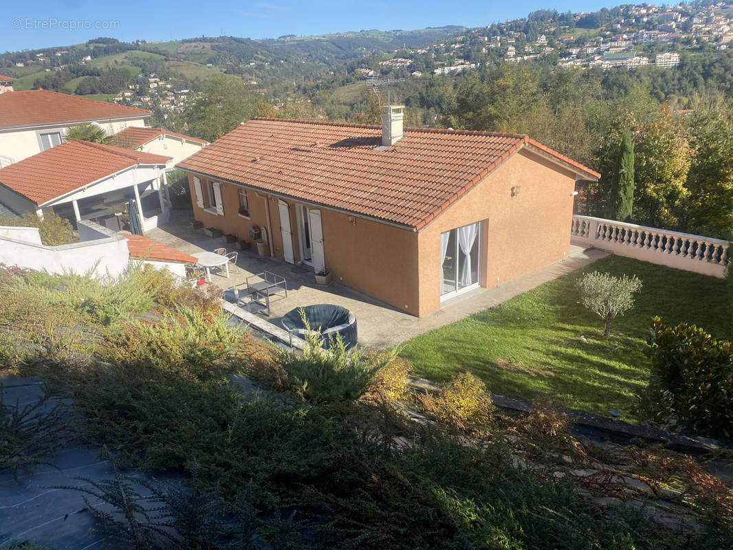 Maison à SAINT-PRIEST-EN-JAREZ