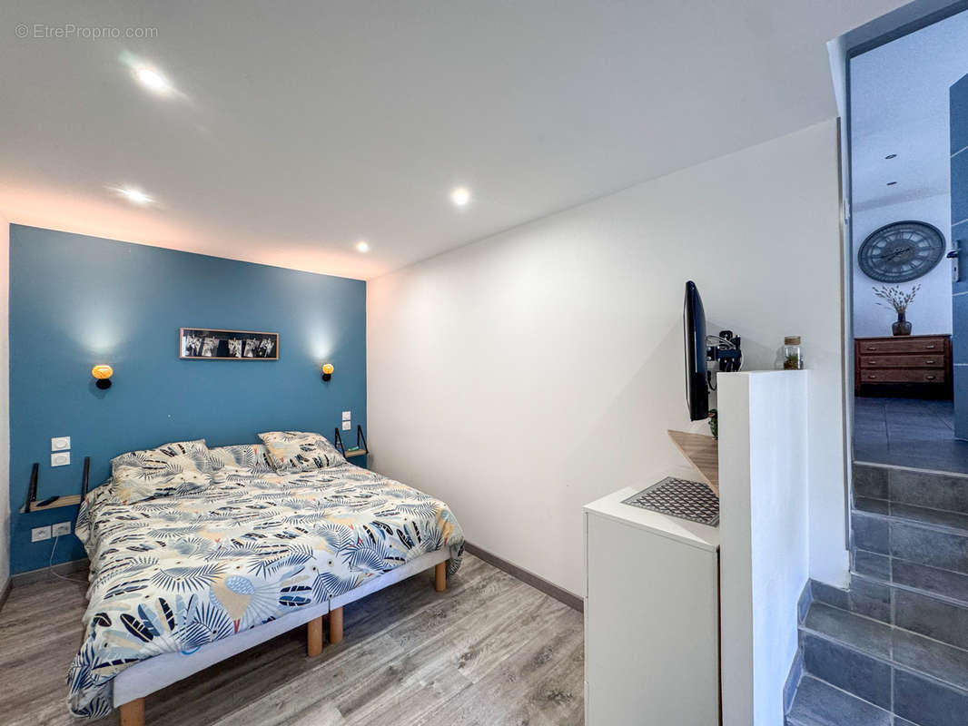 Appartement à AUBERIVES-SUR-VAREZE