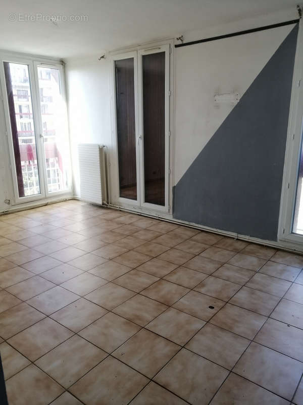 Appartement à MARSEILLE-15E