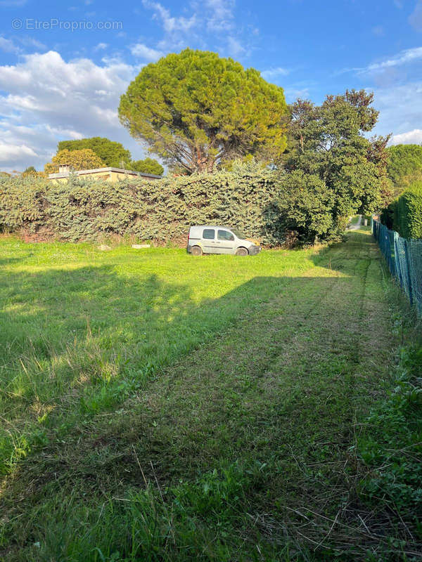 Terrain à MARSEILLE-14E