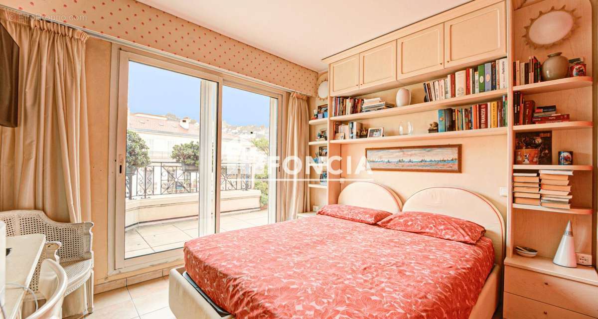 Appartement à MENTON