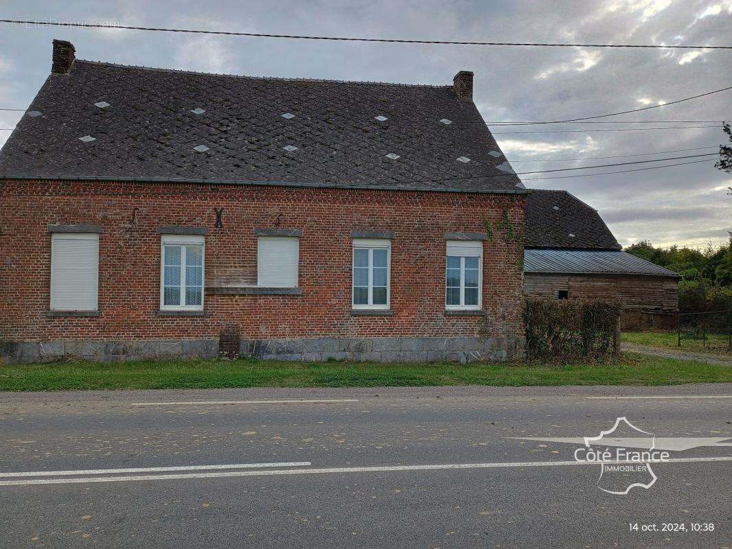 Maison à ETREAUPONT