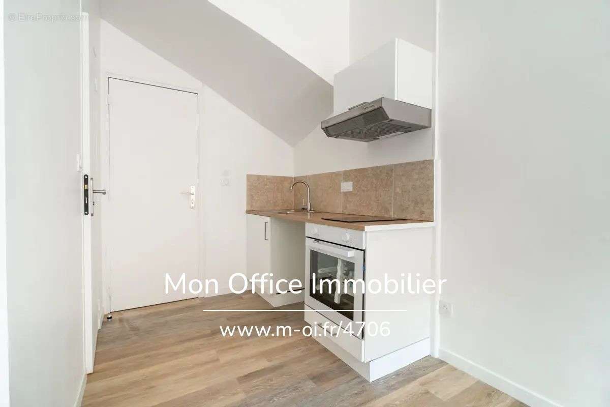 Appartement à MARSEILLE-1E