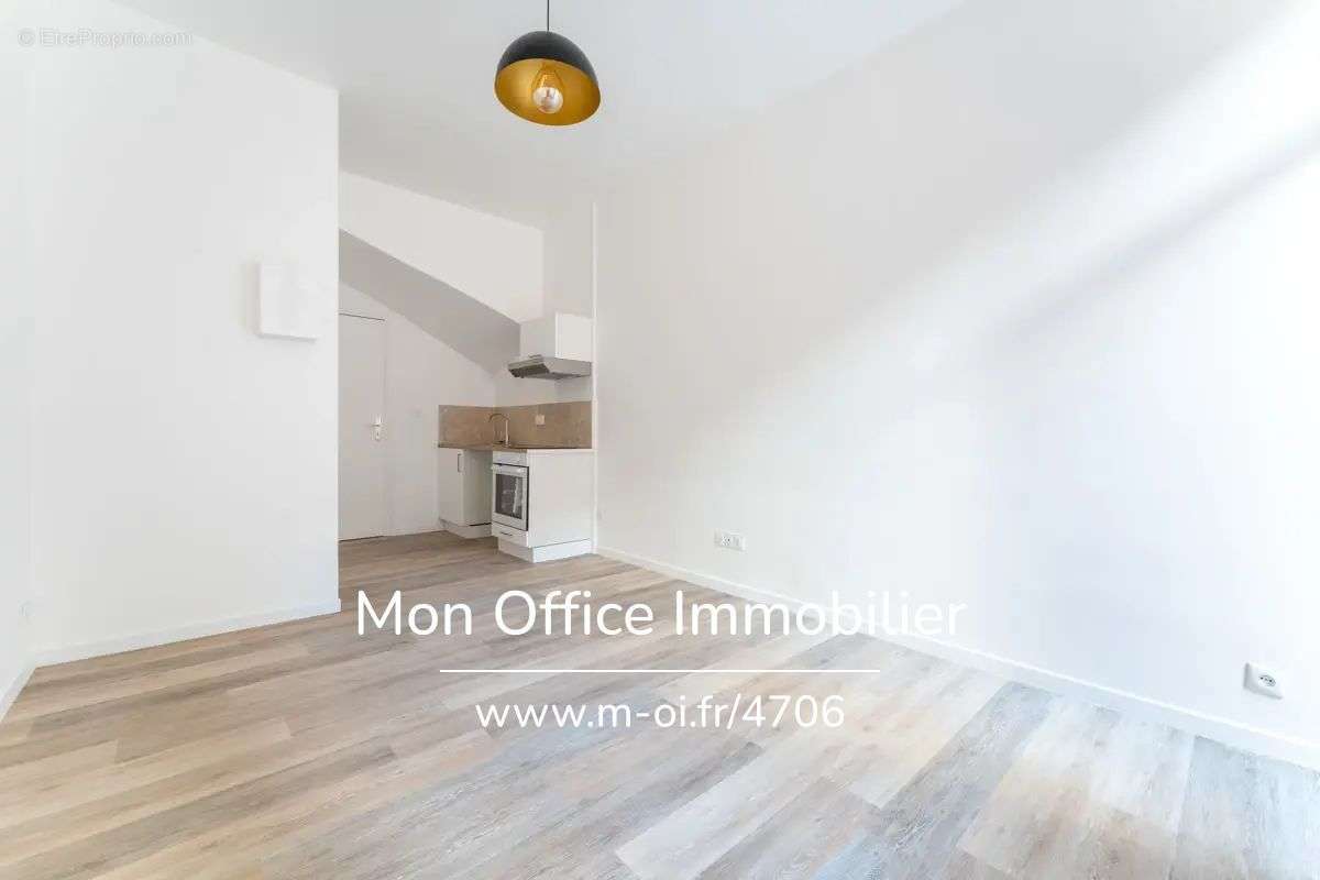 Appartement à MARSEILLE-1E