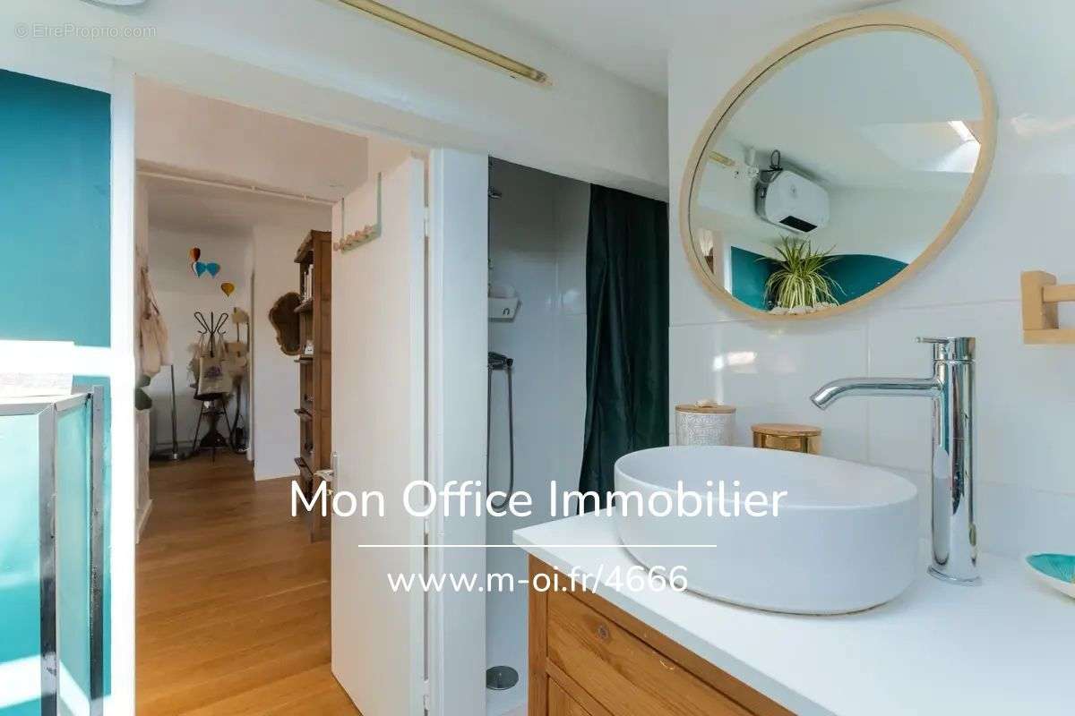 Appartement à MARSEILLE-7E